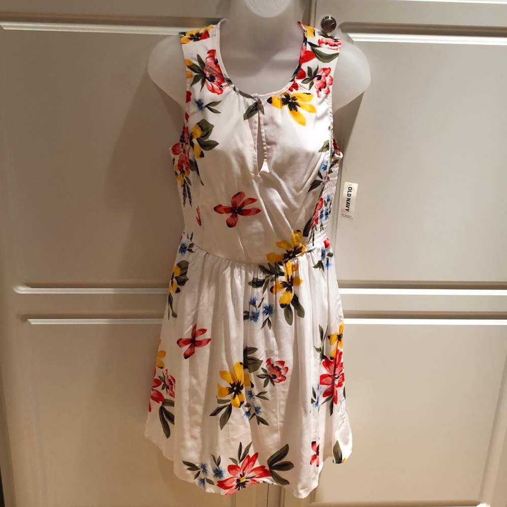 NWT Old Navy floral print dress. Size S